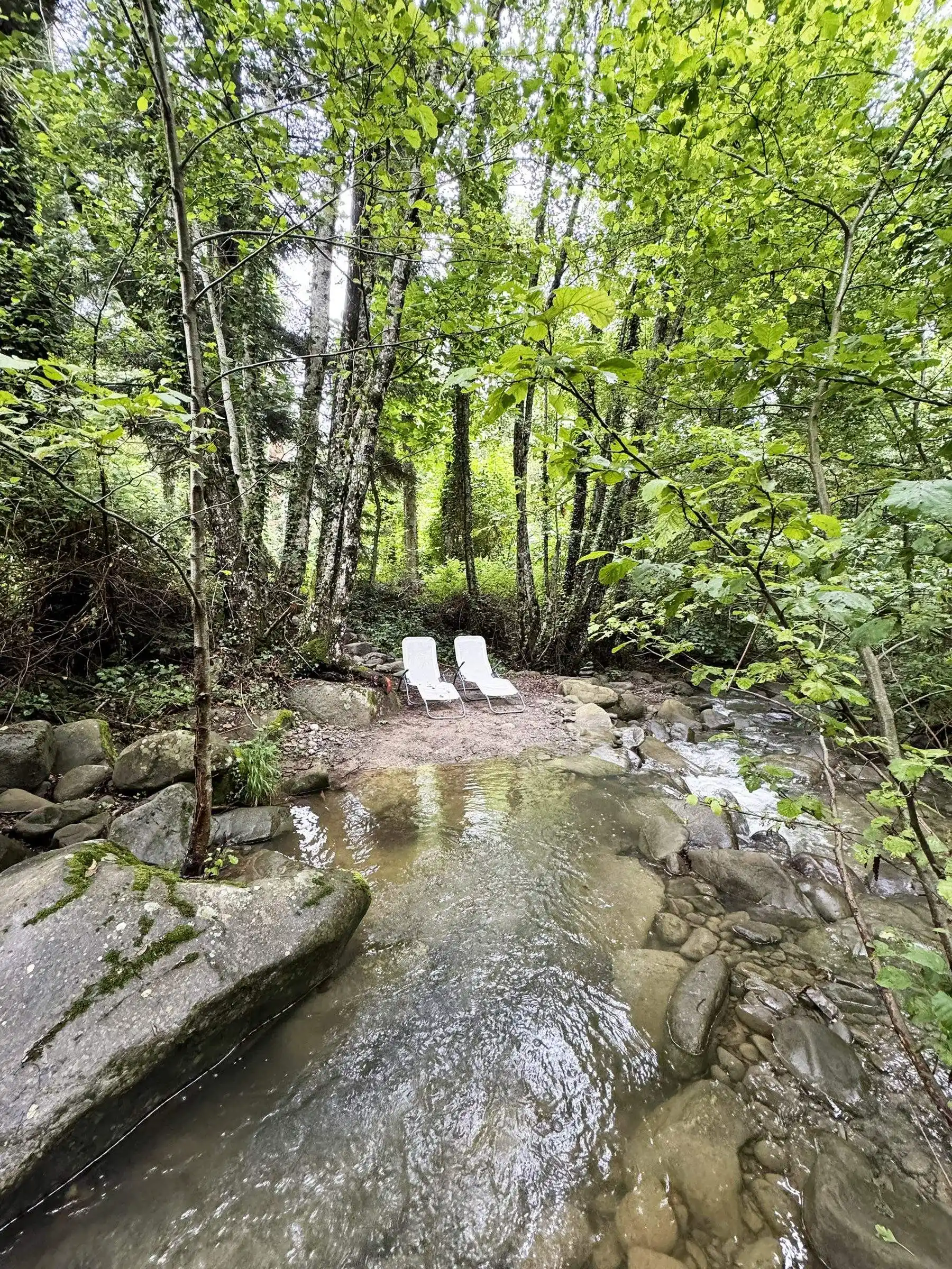 Outdoor workspace with Starlink Wi-Fi at Il Vigno remote work retreat, Tuscany
