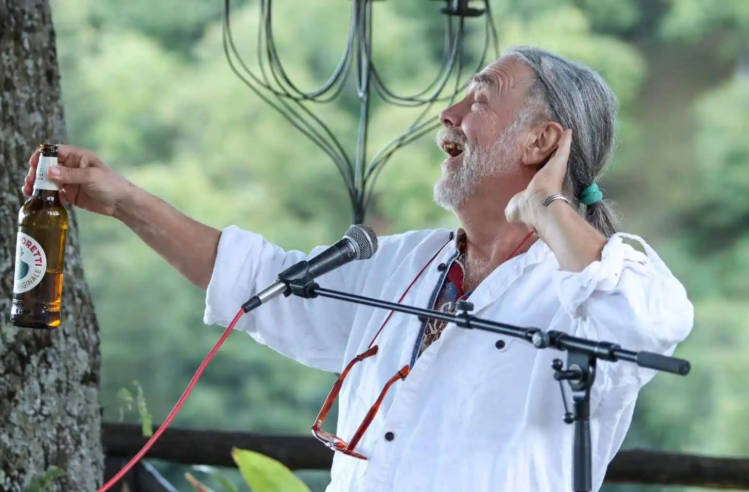 Live performance at Club Vigno