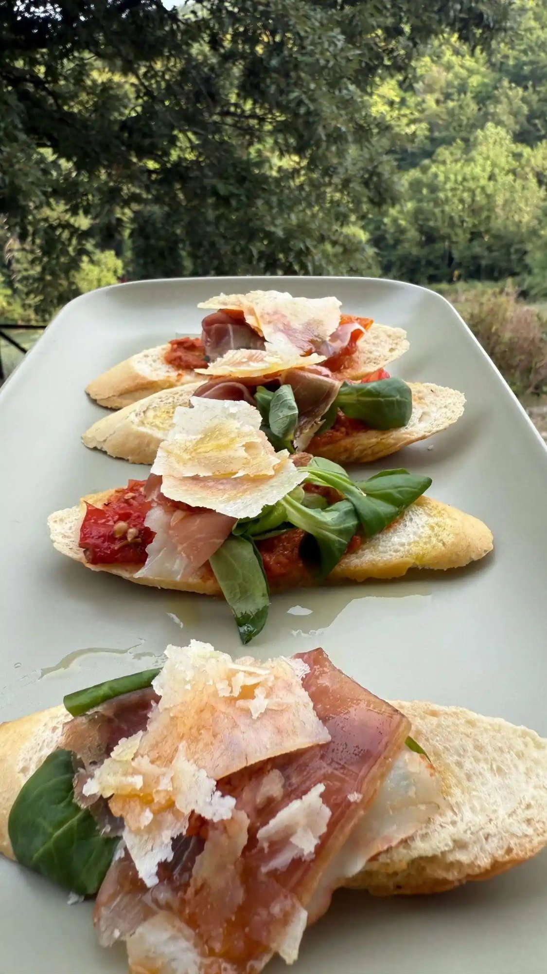 Tapas and drinks at Club Vigno